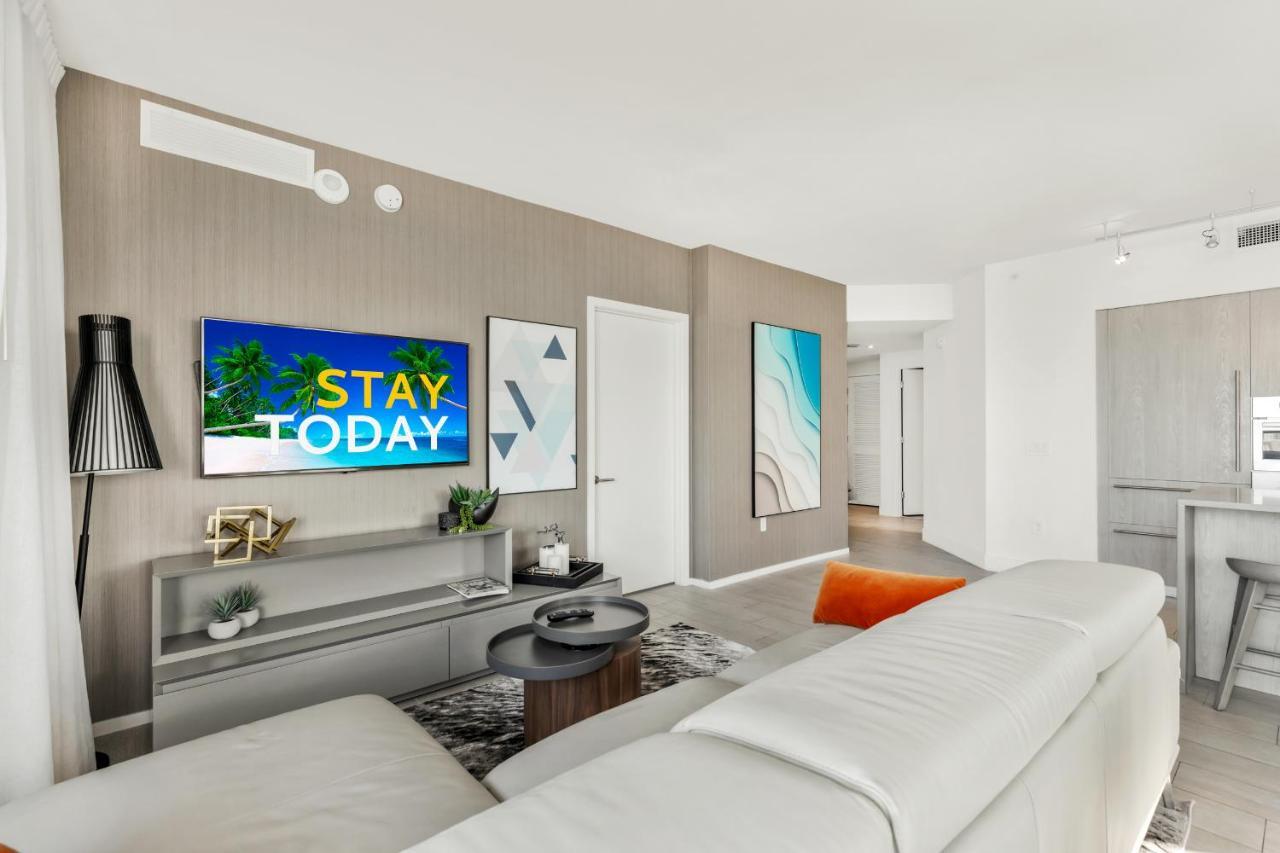 Hyde Beach House: Luxury Oceanside Resort with Rooftop Amenities Hollywood Exterior photo